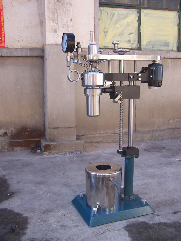 KCFD系列--快開(kāi)卡環(huán)結(jié)構(gòu)-釜體下落、翻轉(zhuǎn)出料