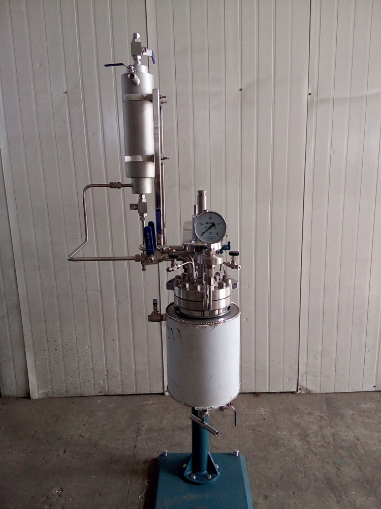 DFCF系列-電動升降釜體帶冷凝器