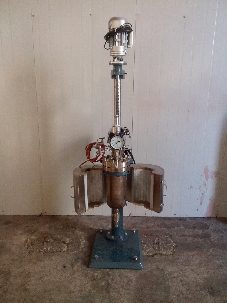 TFCF系列--電動(dòng)升降釜蓋、開啟式電加熱爐2